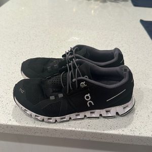 Cloud 5 shoes